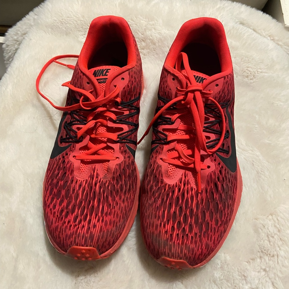 Nike Air Zoom Winflo 5 Bright crimson men’s shoe